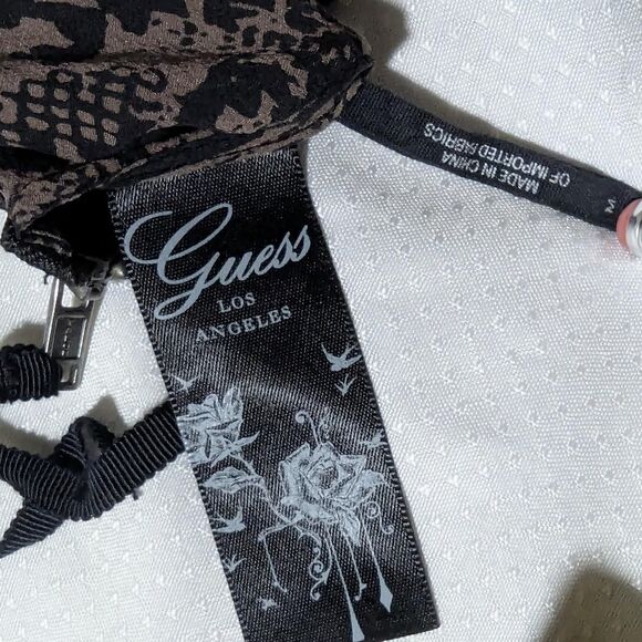 Guess 100% silk Women's Brown Snakeskin Print Blouse EUC - Picture 3 of 8